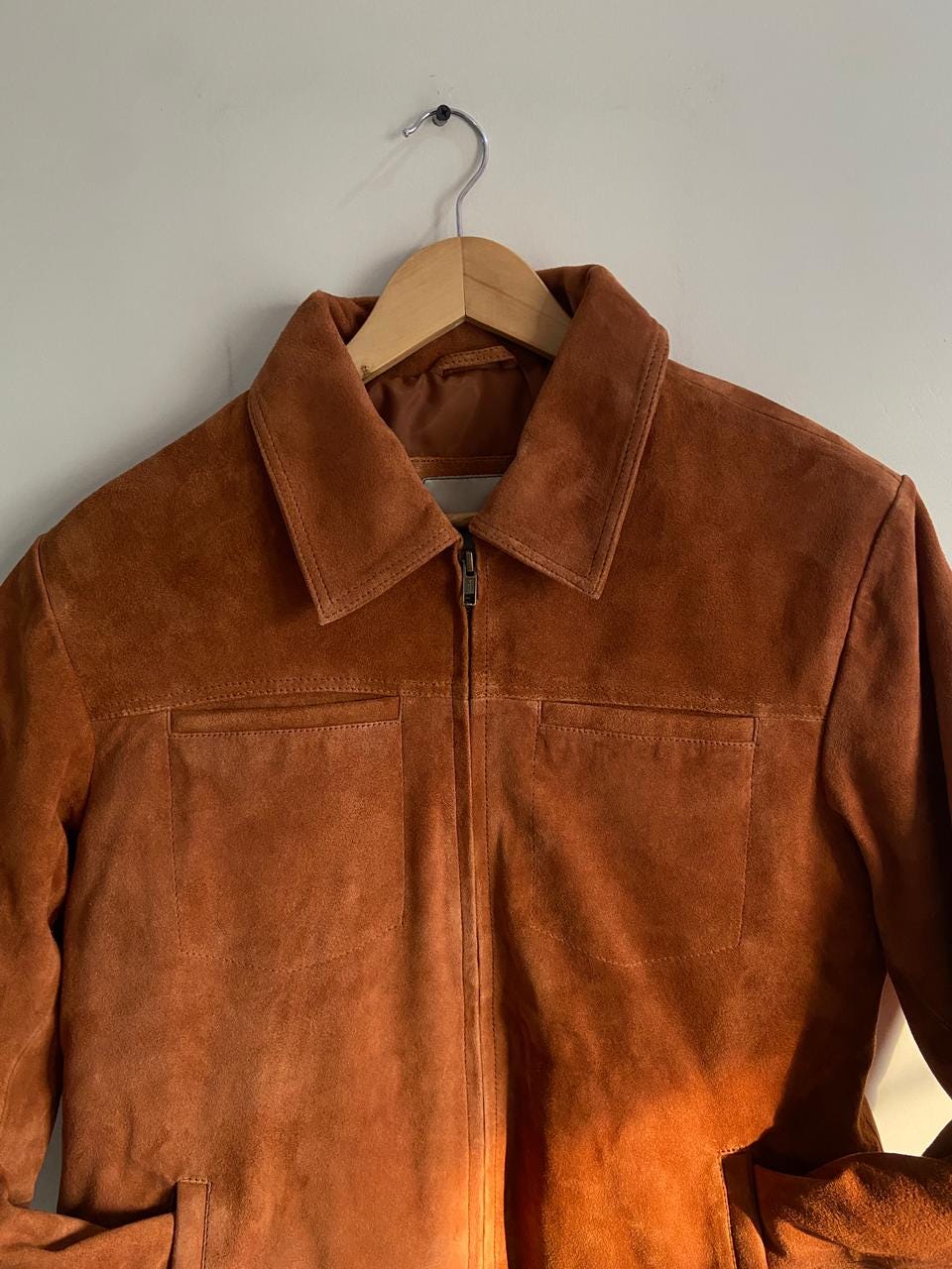 Men’s Tan Suede Jacket – Slim Fit, Classic Outerwear